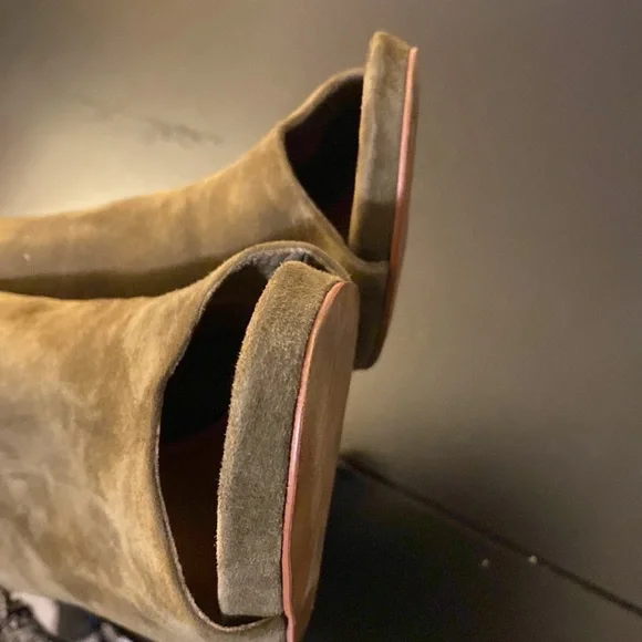 Vince Camuto Olive Suede Heels - Picture 7 of 10